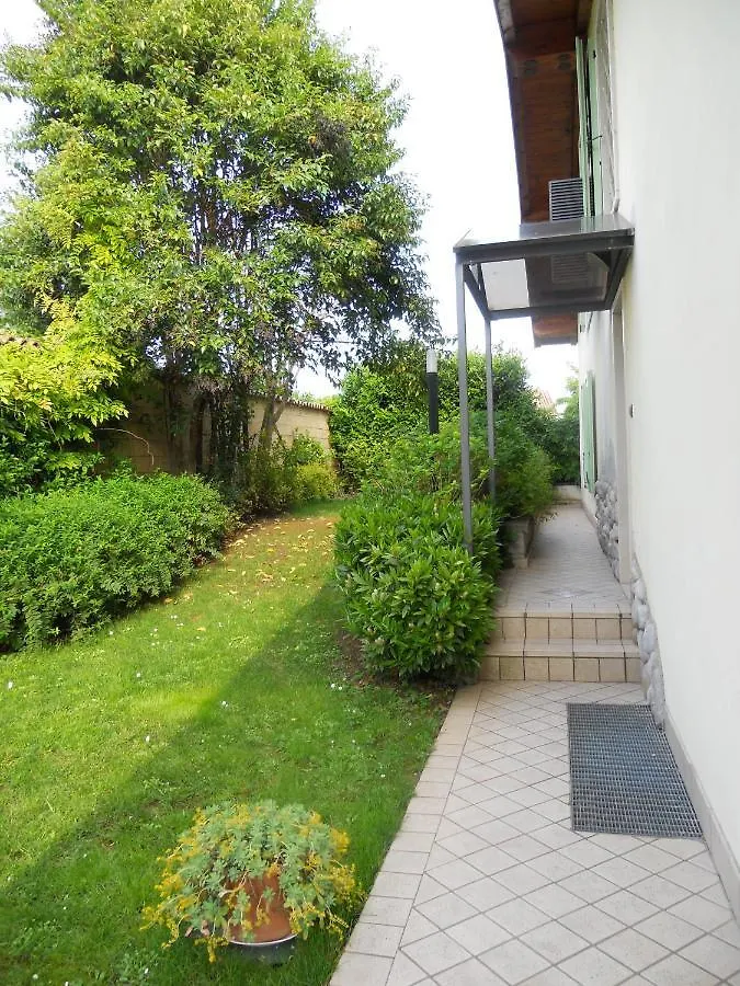 A Casa Di Manu B&B Desenzano del Garda Italien